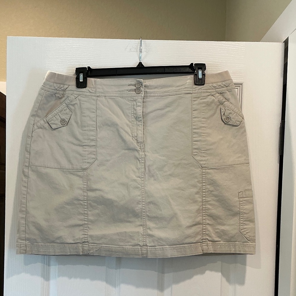 Karen Scott Tan Skort Comfort Waist 18